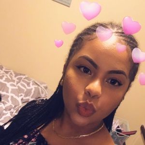 Meet your Posher, Candice